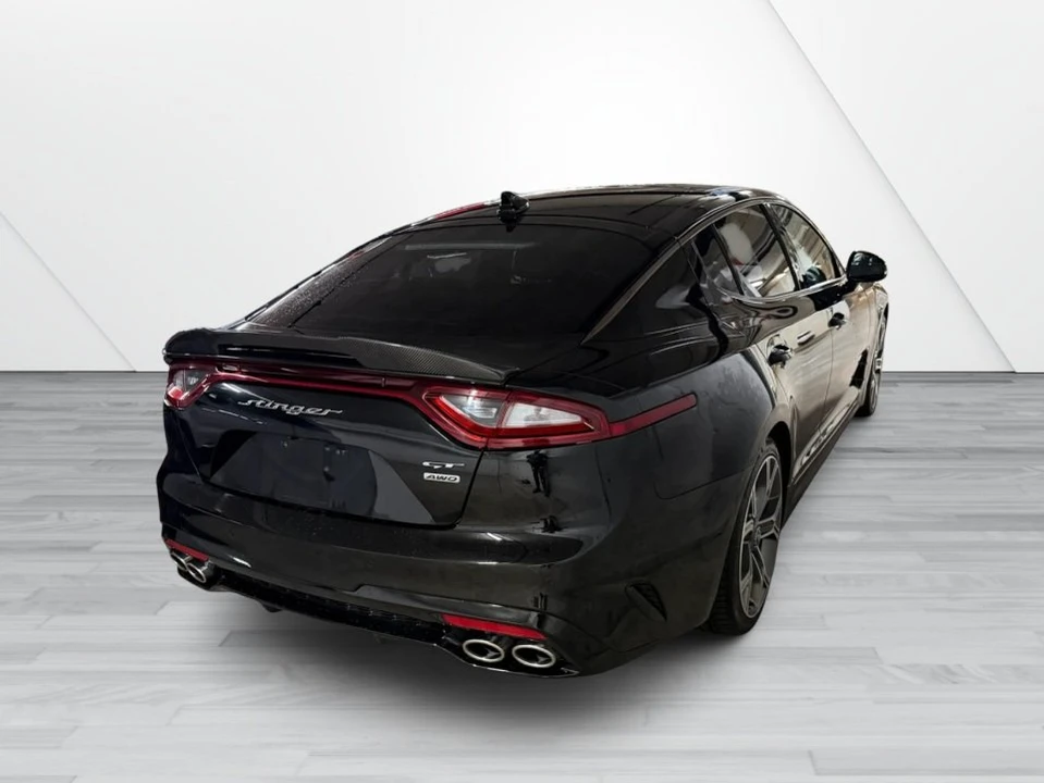 2019 Kia Stinger - Image 17 of 19