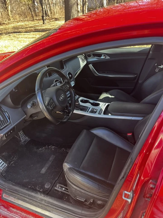 2019 Kia Stinger - Image 5 of 8