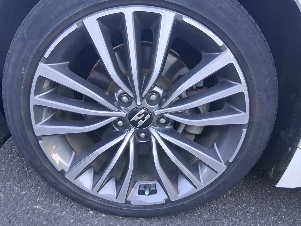 2019 Kia Stinger - Image 10 of 20