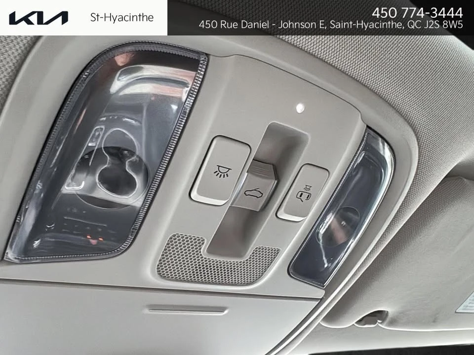 2019 Kia Stinger - Image 18 of 20