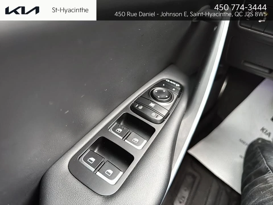 2019 Kia Stinger - Image 17 of 20