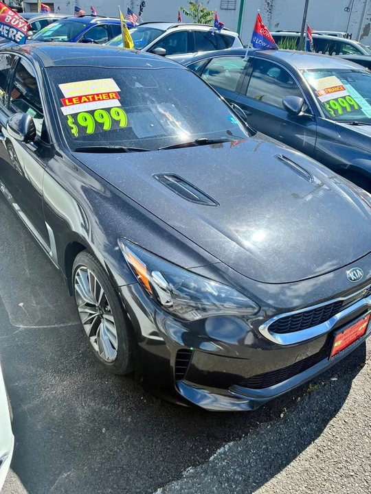 2019 Kia Stinger - Image 2 of 6