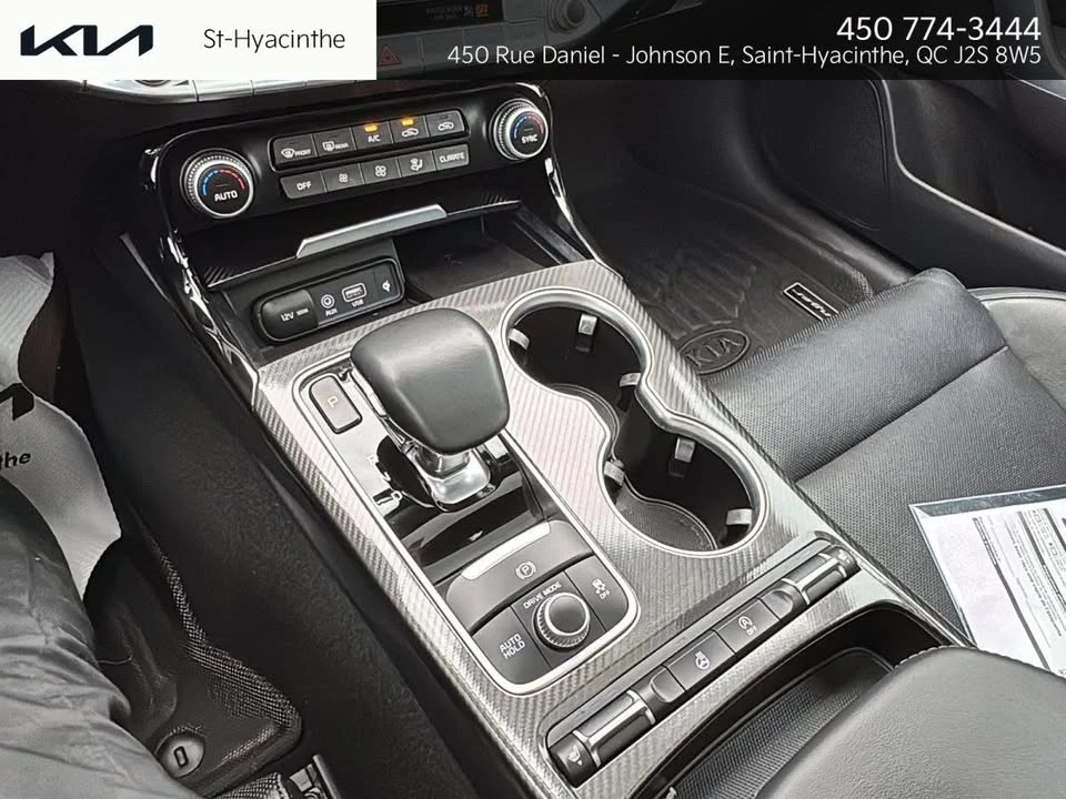 2019 Kia Stinger - Image 15 of 20