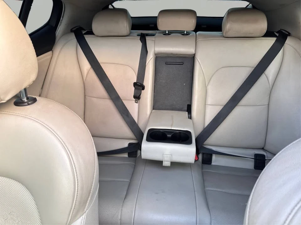 2019 Kia Stinger - Image 15 of 20