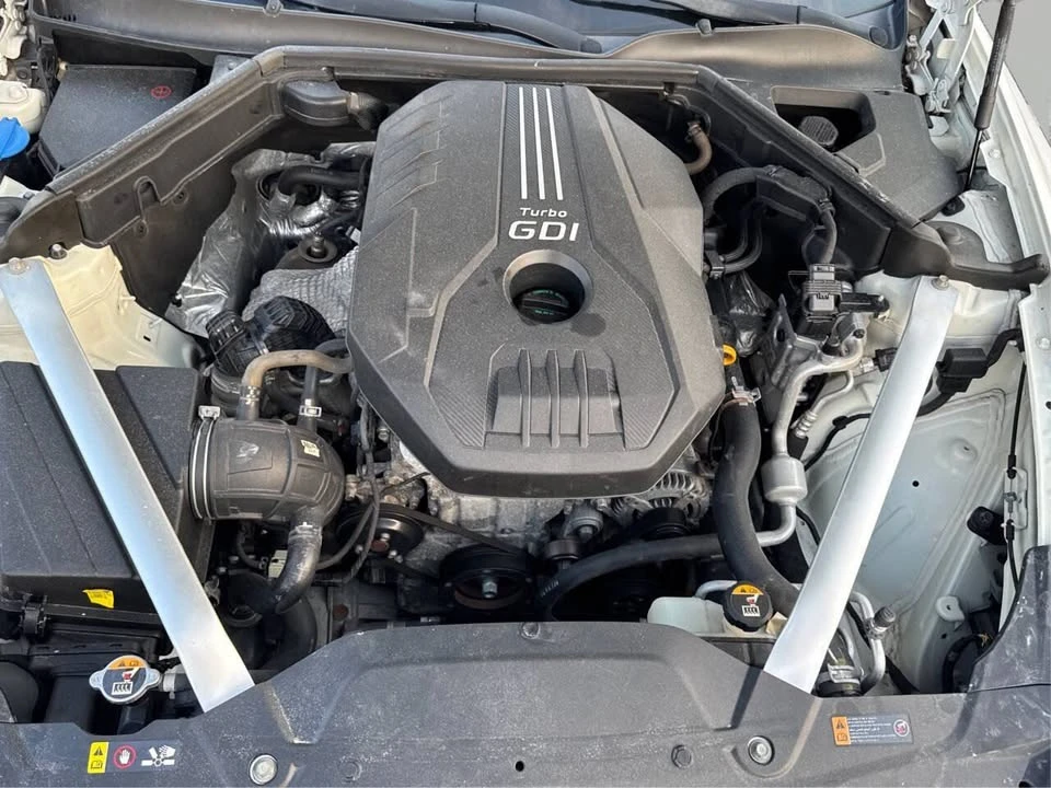 2019 Kia Stinger - Image 11 of 20