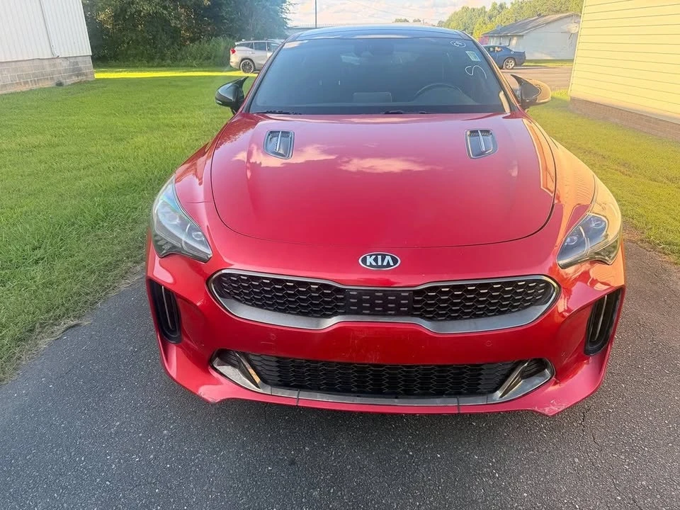 2019 Kia Stinger - Image 3 of 13