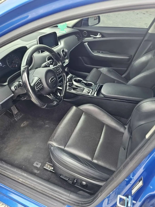 2019 Kia Stinger - Image 4 of 5