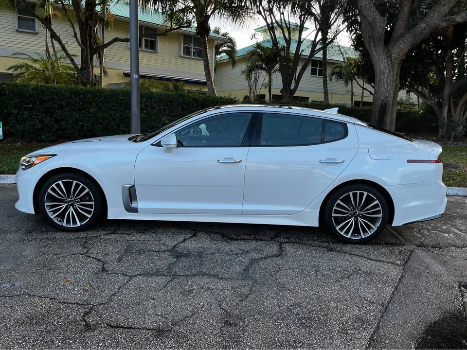 2019 Kia Stinger - Image 6 of 11