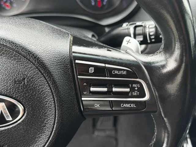 2019 Kia Stinger - Image 11 of 18