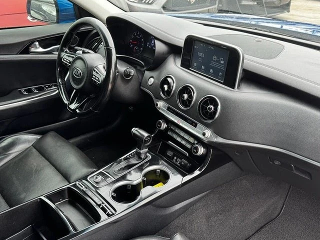 2019 Kia Stinger - Image 18 of 18