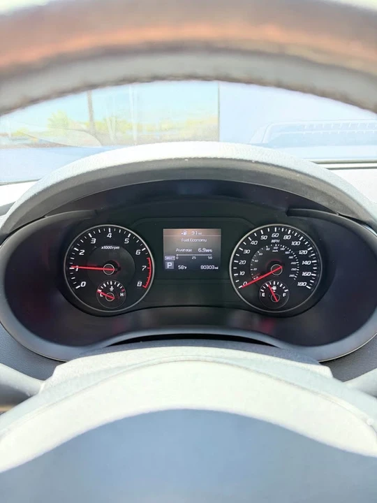 2019 Kia Stinger - Image 7 of 9