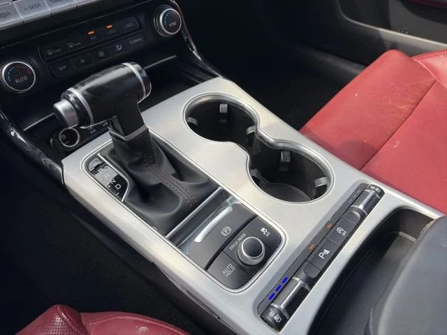 2019 Kia Stinger - Image 11 of 20