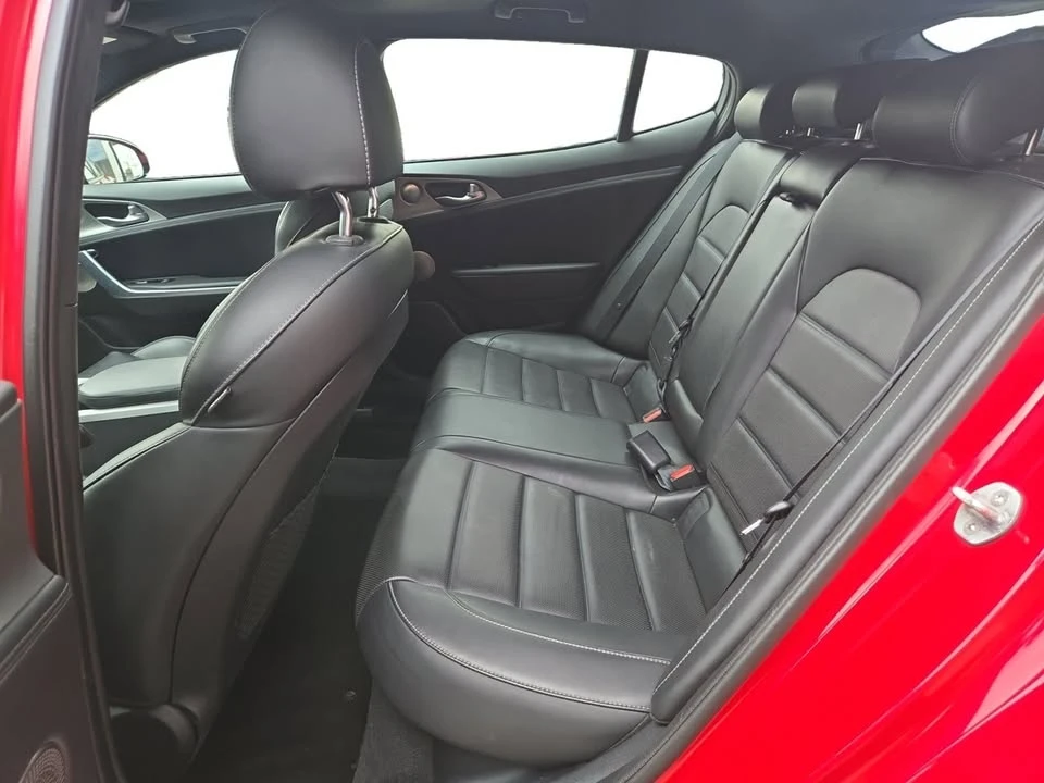 2019 Kia Stinger GT - Image 12 of 15