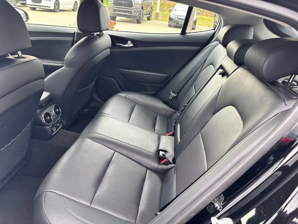 2019 Kia Stinger - Image 14 of 16