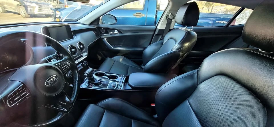 2019 Kia Stinger - Image 5 of 6