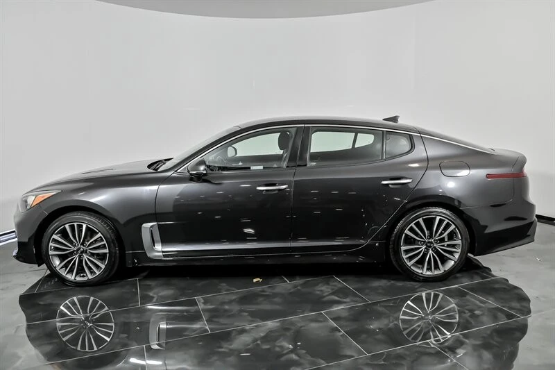 2019 Kia Stinger - Image 7 of 21