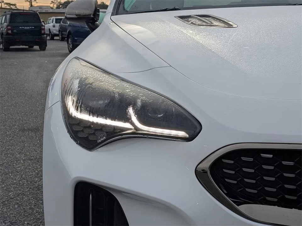 2019 Kia Stinger GT - Image 6 of 10