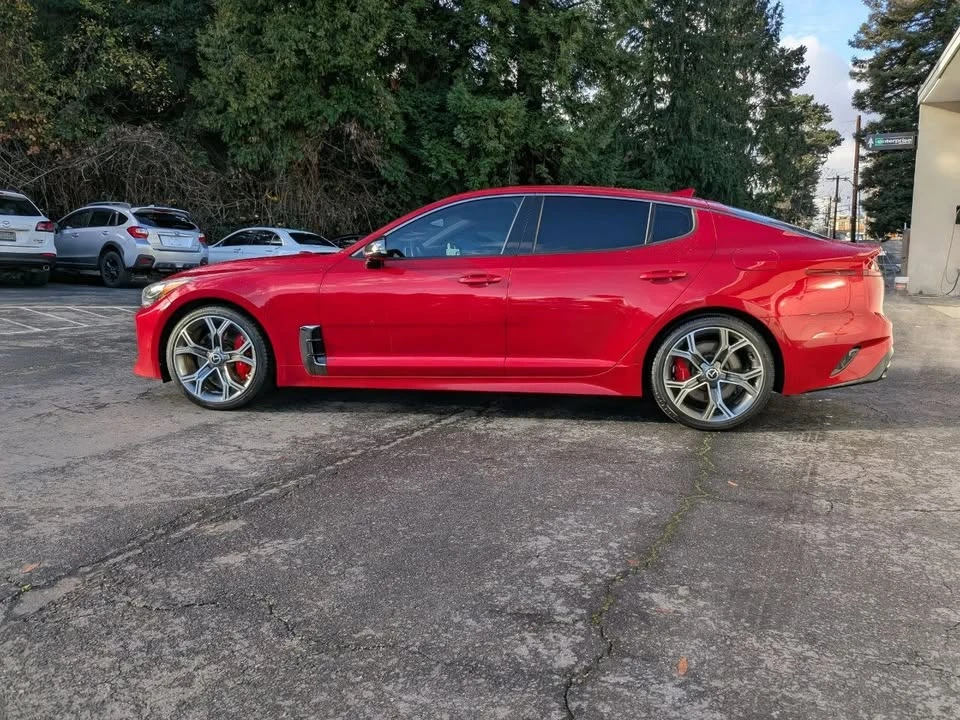 2019 Kia Stinger GT - Image 9 of 20