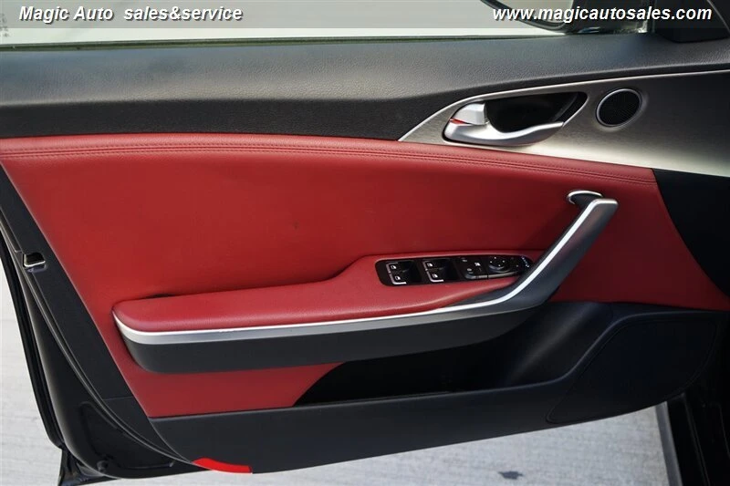 2019 Kia Stinger GT - Image 13 of 20