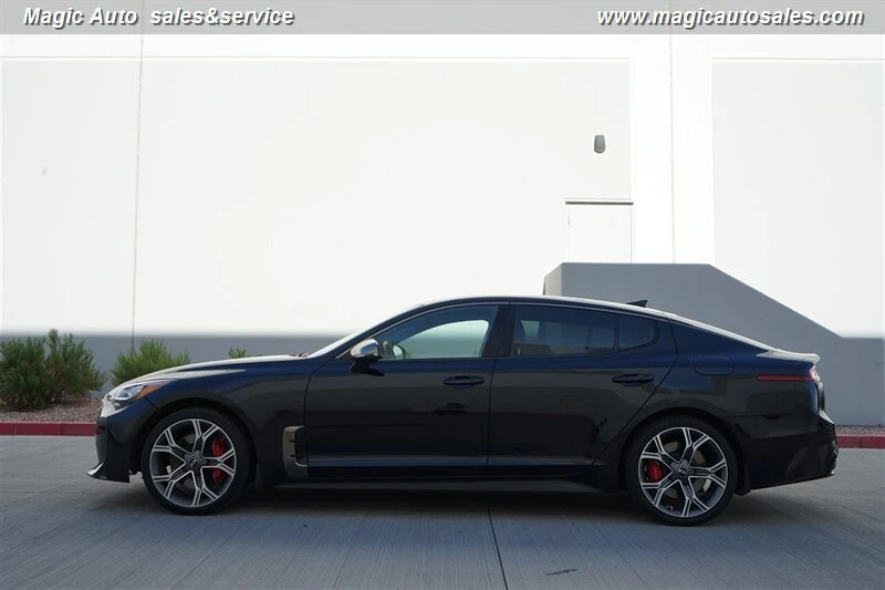 2019 Kia Stinger GT - Image 10 of 20