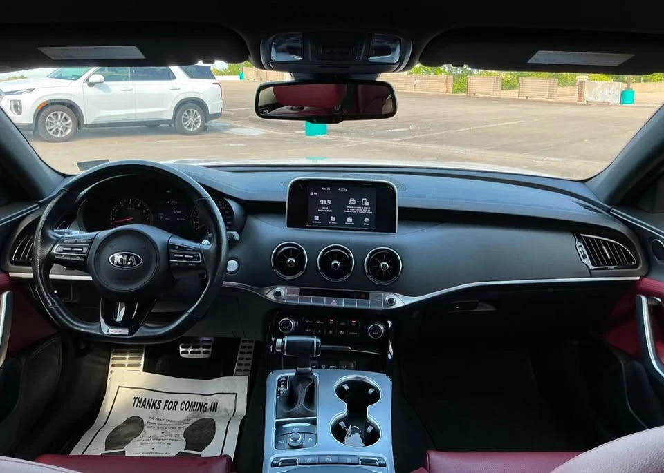 2019 Kia Stinger GT - Image 11 of 16