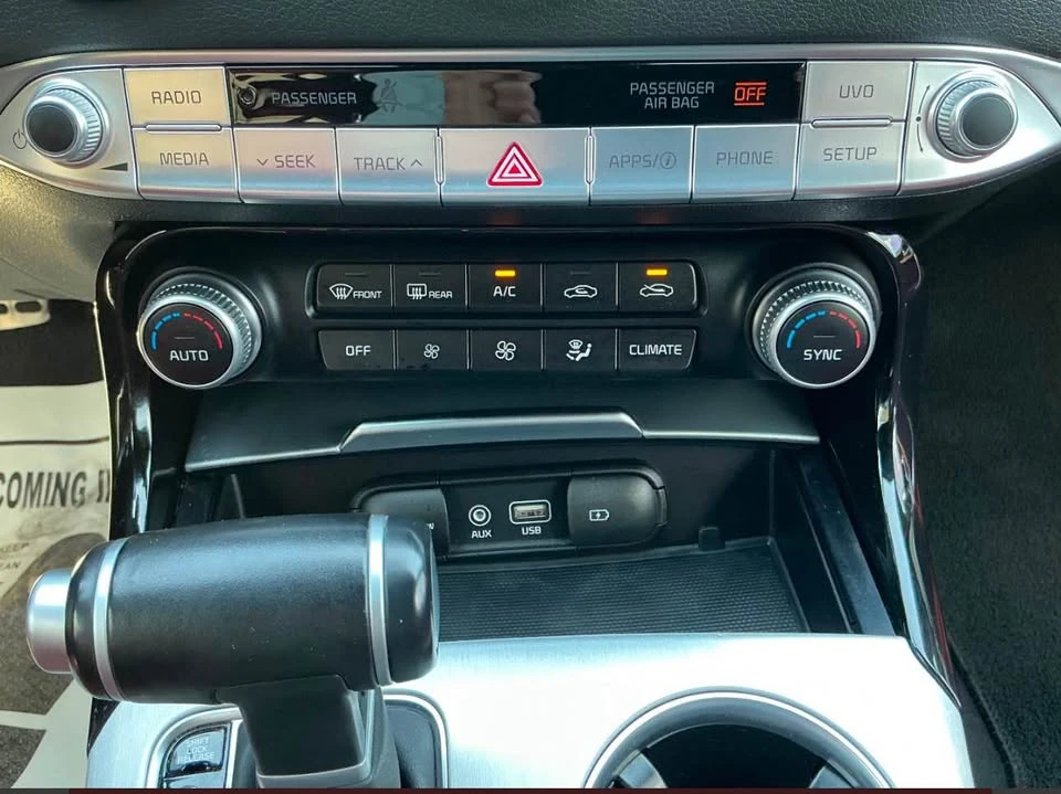 2019 Kia Stinger GT - Image 13 of 16