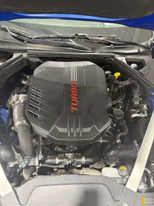 2019 Kia Stinger GT - Image 9 of 11