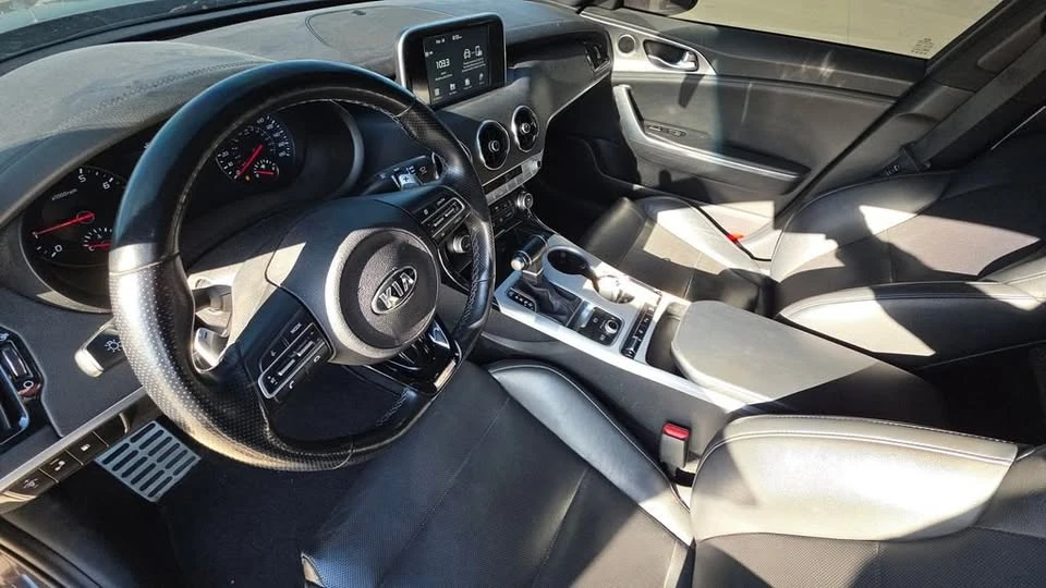 2019 Kia Stinger GT - Image 12 of 20