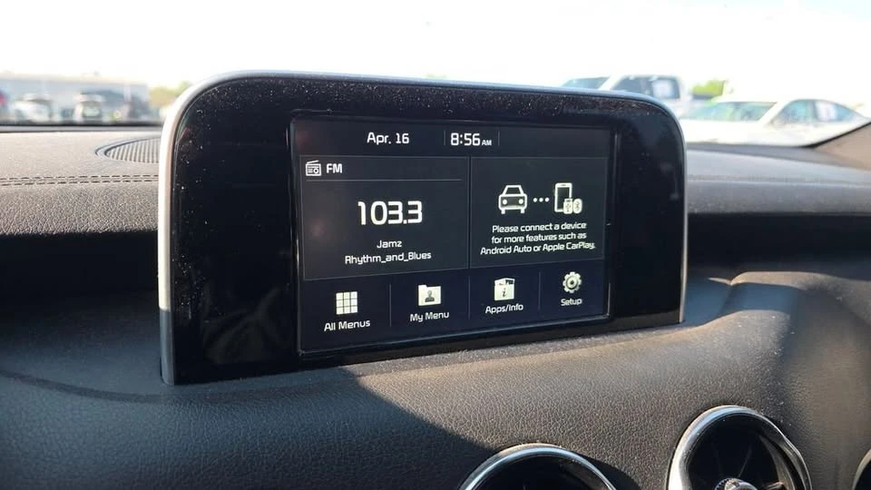 2019 Kia Stinger GT - Image 18 of 20