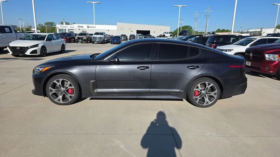 2019 Kia Stinger GT - Image 2 of 20
