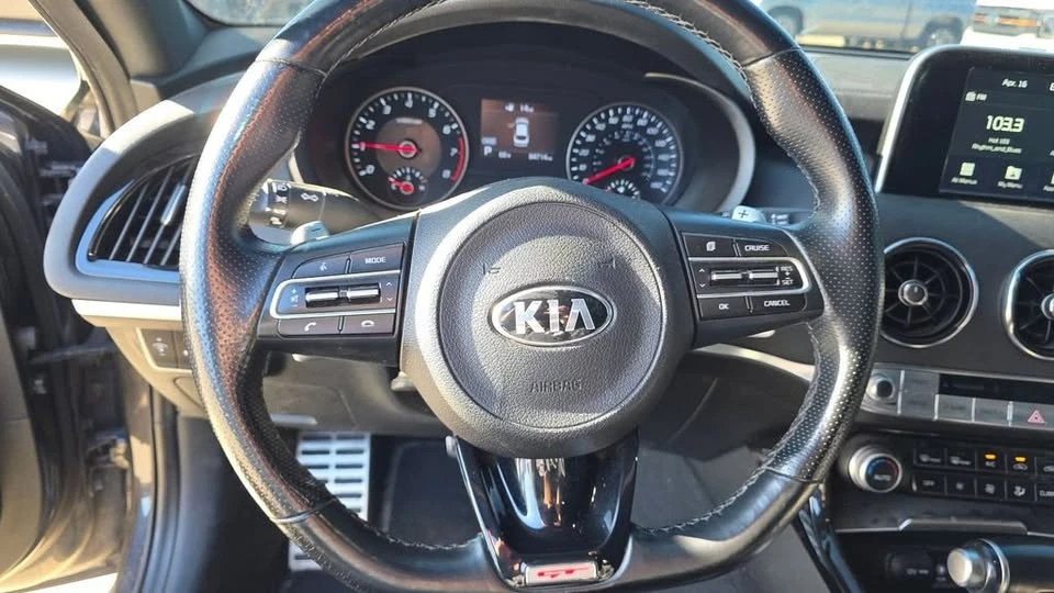 2019 Kia Stinger GT - Image 14 of 20