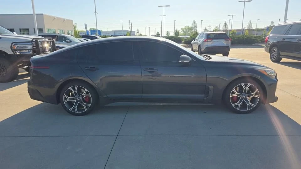 2019 Kia Stinger GT - Image 6 of 20