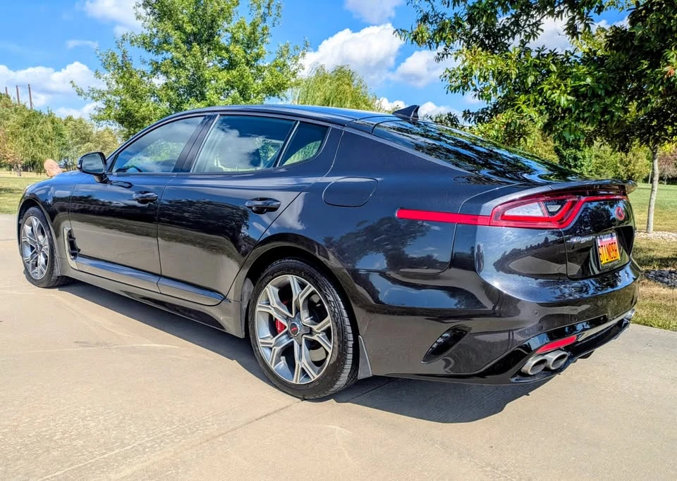 2019 Kia Stinger GT - Image 2 of 20