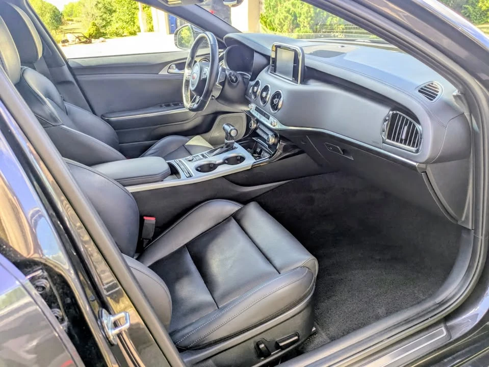 2019 Kia Stinger GT - Image 12 of 20