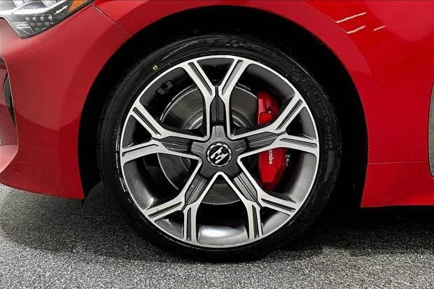 2019 Kia Stinger GT - Image 7 of 13