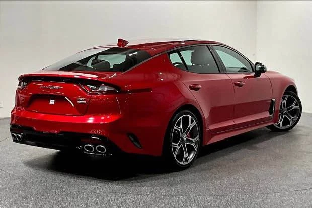 2019 Kia Stinger GT - Image 5 of 13