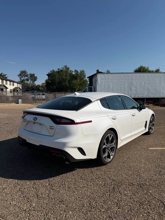2019 Kia Stinger GT - Image 4 of 12
