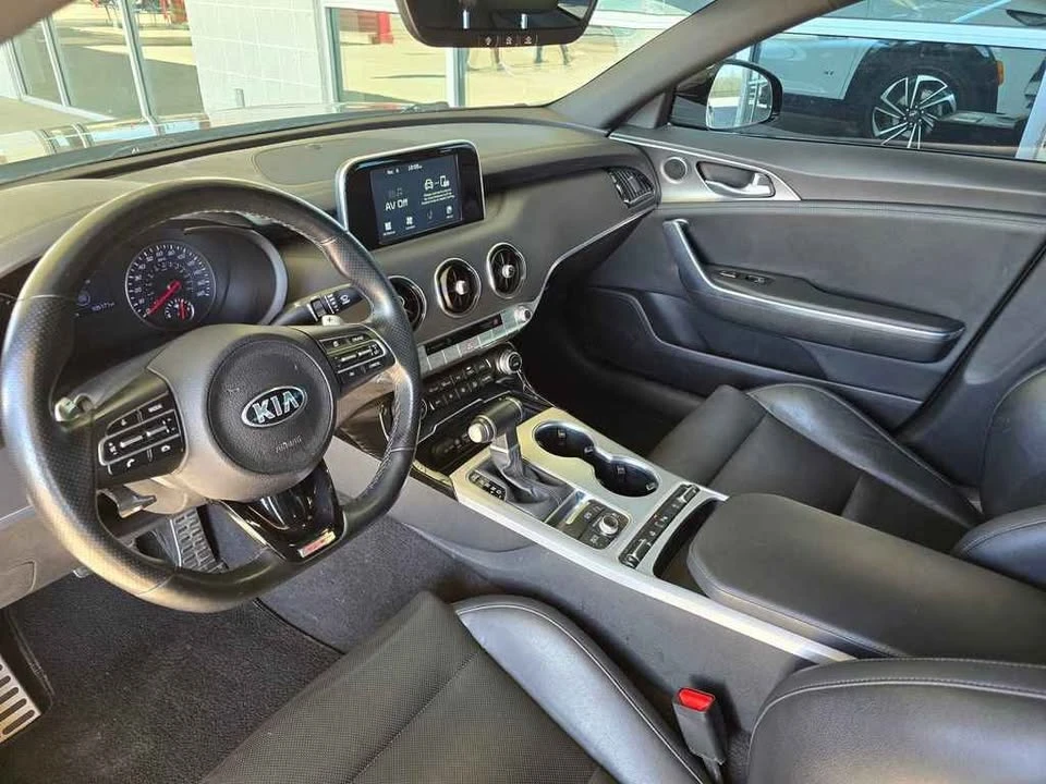 2019 Kia Stinger GT - Image 4 of 12