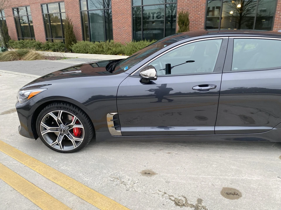 2019 Kia Stinger GT - Image 11 of 31