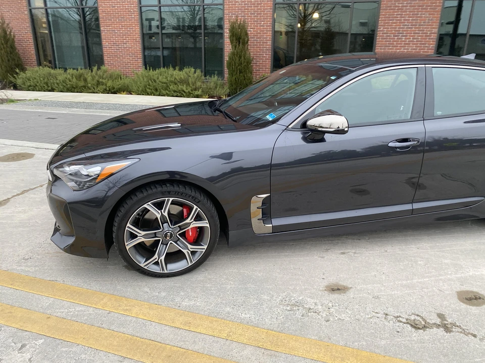 2019 Kia Stinger GT - Image 10 of 31