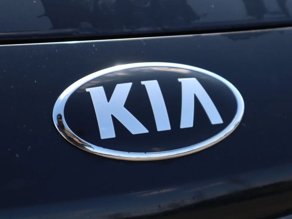 2019 Kia Stinger GT - Image 13 of 20