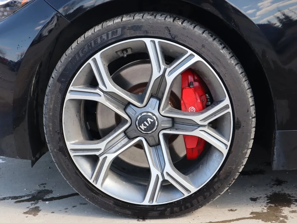 2019 Kia Stinger GT - Image 10 of 20