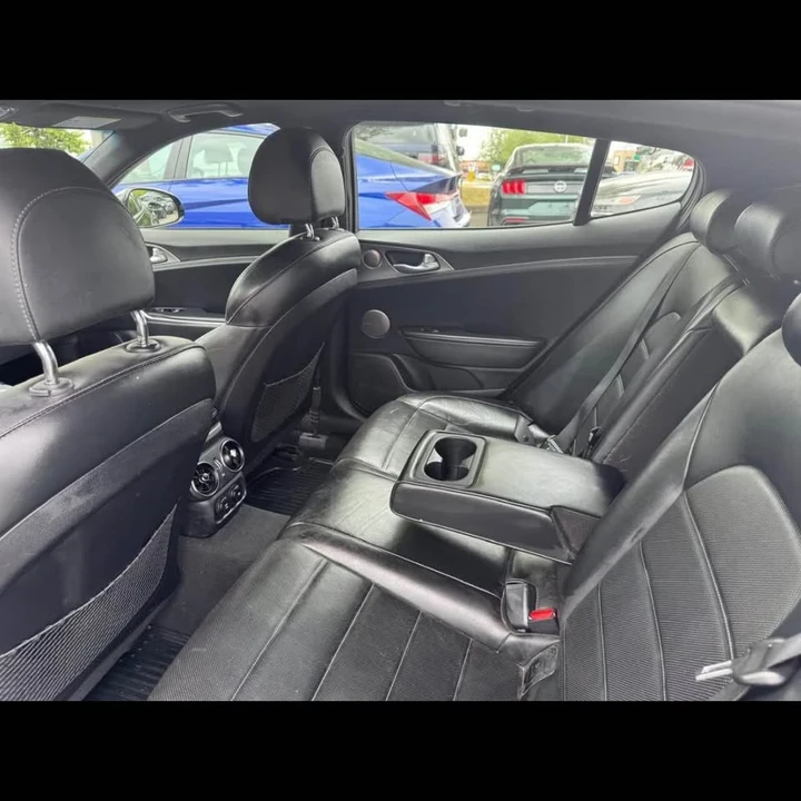 2019 Kia Stinger GT - Image 8 of 9