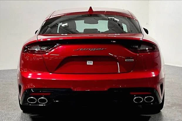 2019 Kia Stinger GT - Image 4 of 12
