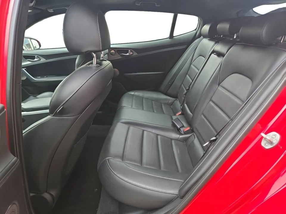 2019 Kia Stinger GT - Image 14 of 15