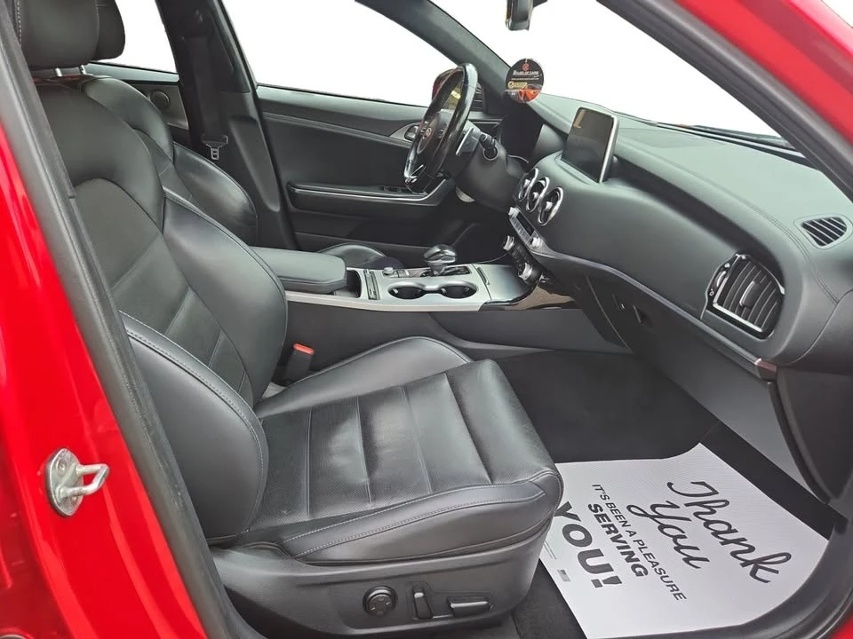 2019 Kia Stinger GT - Image 10 of 15