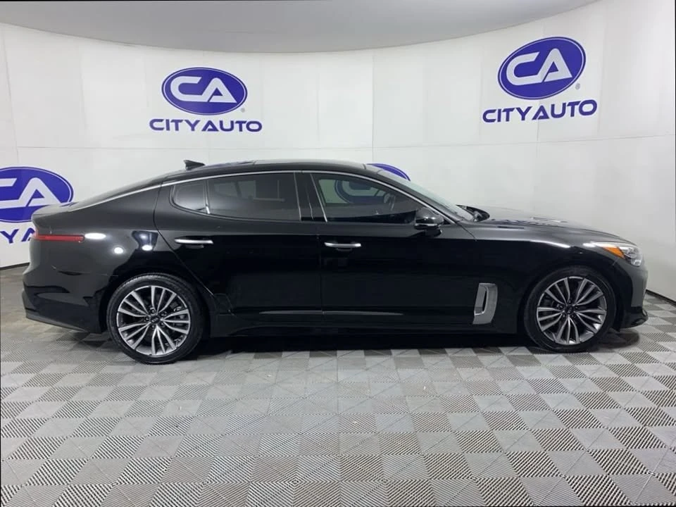 2019 Kia Stinger GT - Image 2 of 12