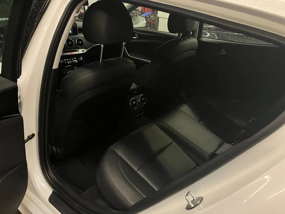 2019 Kia Stinger GT - Image 12 of 15