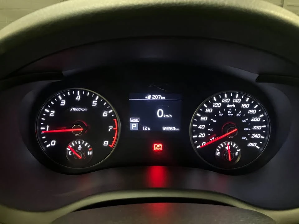 2019 Kia Stinger GT - Image 9 of 15