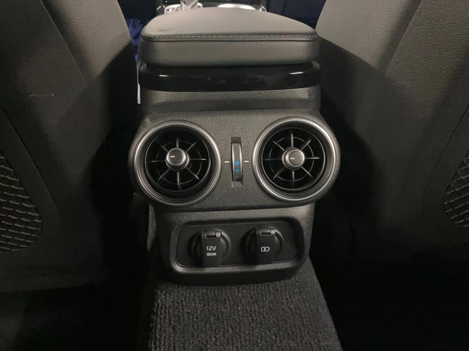 2019 Kia Stinger GT - Image 15 of 15